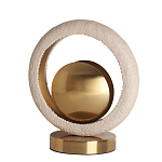 Настольная лампа с бежевым текстурным кольцом и латунным шаром в центре Tactile   варинант исполнения - 1 | Loft Concept в Екатеринбурге