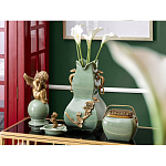 Ваза зеленого цвета из фарфора с бронзовыми ручками в виде драконов и рельефным цветочным декором Eden Garden porcelain and bronze варинант исполнения - 8 | Loft Concept в Екатеринбурге