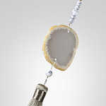 Торшер с шарообразным плафоном из белого стекла с подвеской из камня и длинной кисточкой Agatelle варинант исполнения - 5 | Loft Concept в Екатеринбурге