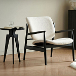 Кресло с каркасом и ножками из древесины и мягкими сиденьем и спинкой Venice варинант исполнения - 1 | Loft Concept в Екатеринбурге