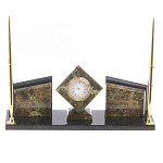 Настольный канцелярский набор из змеевика и офиокальцита с визитницами и часами Successful Leader варинант исполнения - 1 | Loft Concept в Екатеринбурге