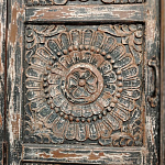 Индийский шкаф с орнаментом резьба из дерева Indian Antique Furniture  варинант исполнения - 1 | Loft Concept в Екатеринбурге