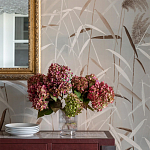 Обои ручная роспись Wild Grasses Special Colourway on Pale Grey dyed silk варинант исполнения - 2 | Loft Concept в Екатеринбурге