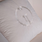 Кресло велюровое оттенка слоновой кости с простроченной спинкой Perfect Comfort варинант исполнения - 2 | Loft Concept в Екатеринбурге