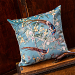 Подушка декоративная с изображением птиц в саду Chinoiserie Birds in a Tree Cushion варинант исполнения - 2 | Loft Concept в Екатеринбурге