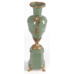 Ваза зеленого цвета из фарфора на высокой подставке с бронзовыми ручками Eden Garden porcelain and bronze варинант исполнения - 3 | Loft Concept в Екатеринбурге