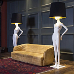 Лампа MANNEQUIN LAMP с абажуром созерцание силуэта варинант исполнения - 4 | Loft Concept в Екатеринбурге