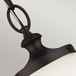 Подвесной светильник с белым стеклянным плафоном в форме шара на цепи Feiss варинант исполнения - 4 | Loft Concept в Екатеринбурге