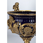 Чаша темно-синего цвета с фигурками ангелов и рельефным декором Eden Garden porcelain and bronze варинант исполнения - 2 | Loft Concept в Екатеринбурге