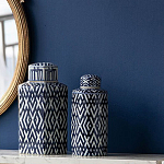 Ваза с крышкой и графическим узором в сине-белых цветах Blue & White Ornament  варинант исполнения - 5 | Loft Concept в Екатеринбурге